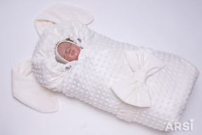 Одеяло-на-выписку-Зая-ARSI-молочный-АРСИ-фото-2